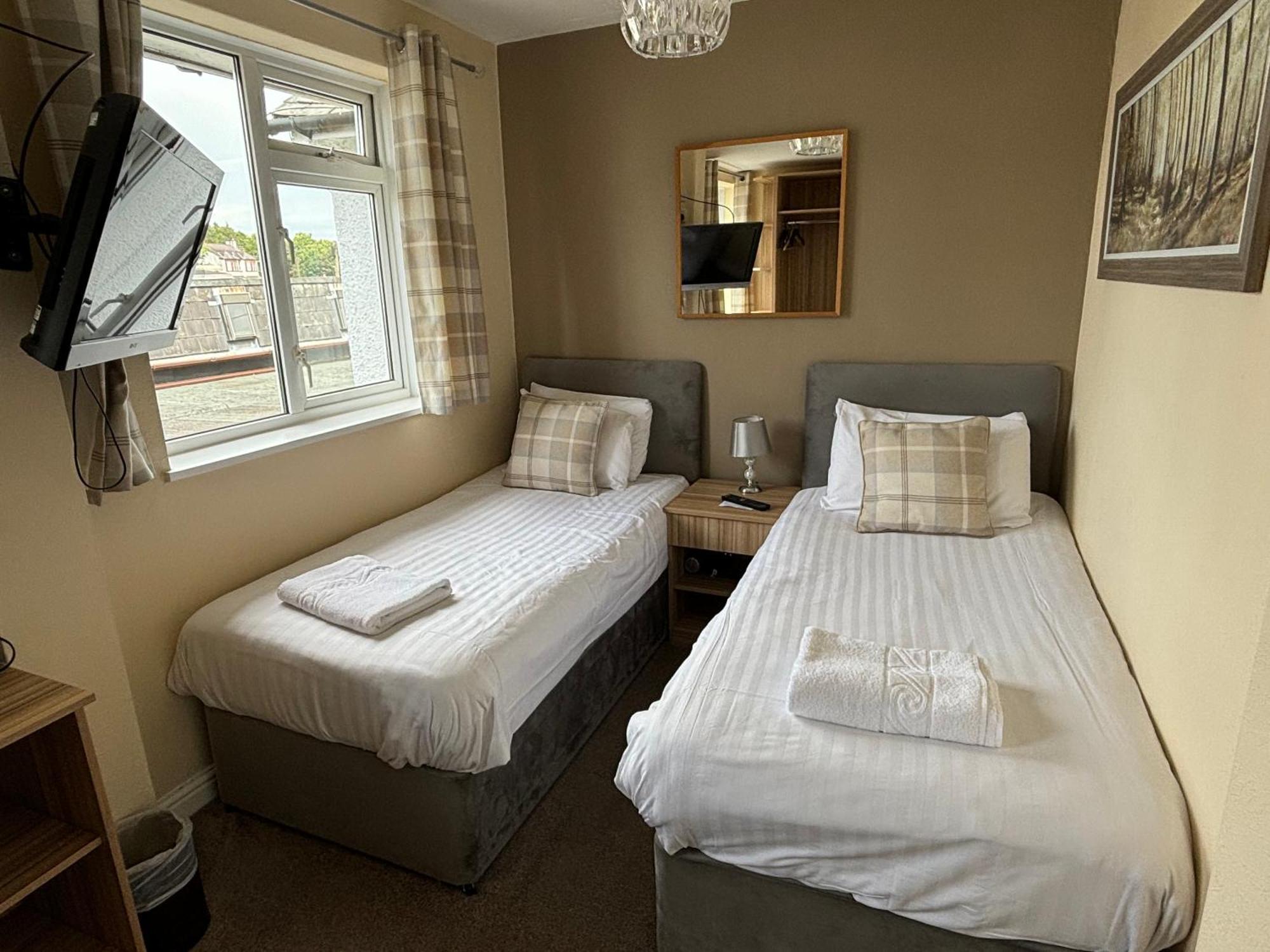Solway Lodge Hotel Gretna Green Exteriör bild